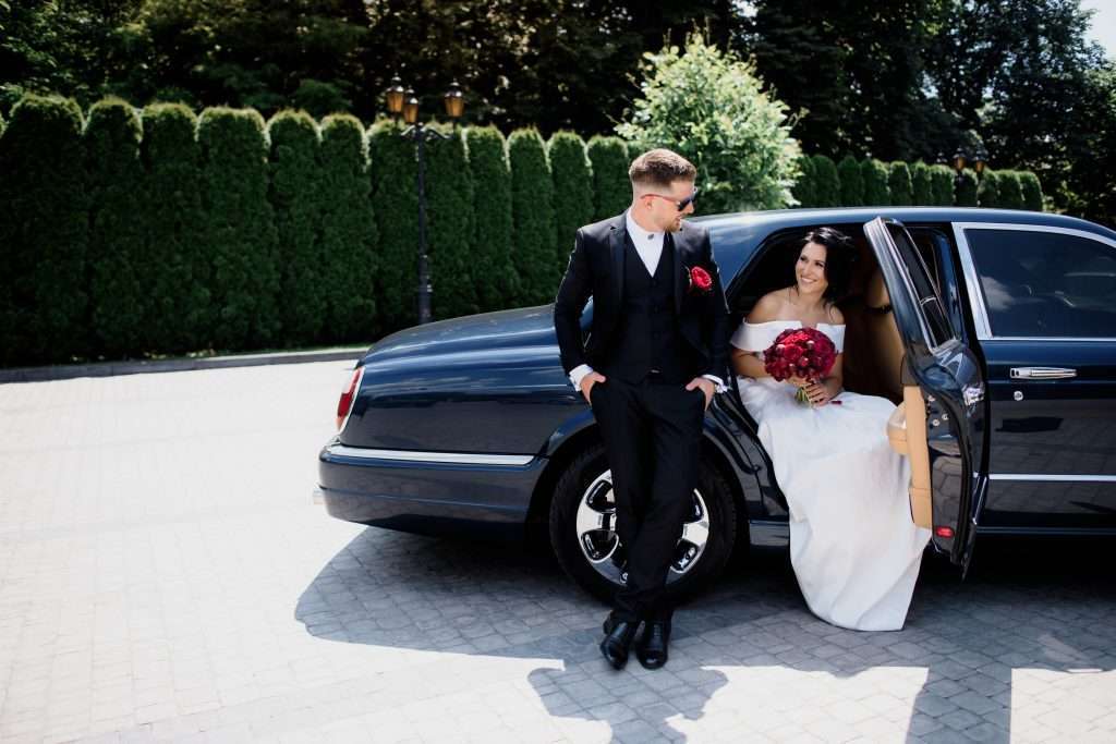 Looking to Plan a Cape Cod Wedding? Here is Why Hiring a Black Car Rides Chauffeur is Imperative  
